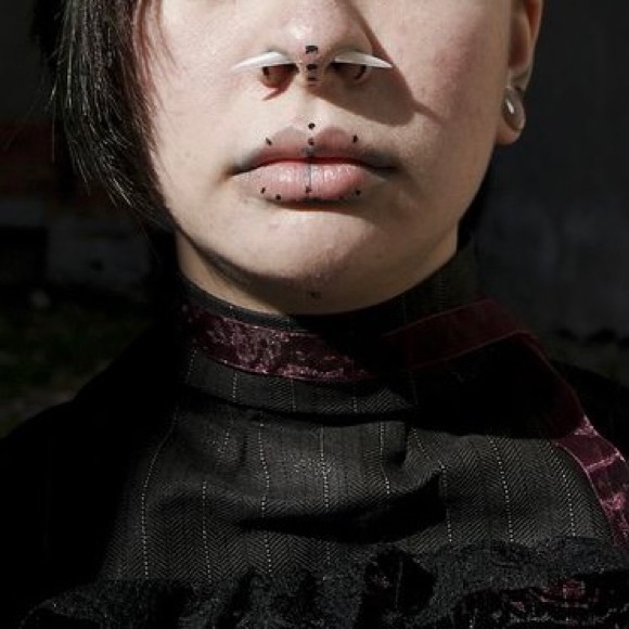 ✨ 6g Abalone Septum Tusk! - Picture 5 of 5